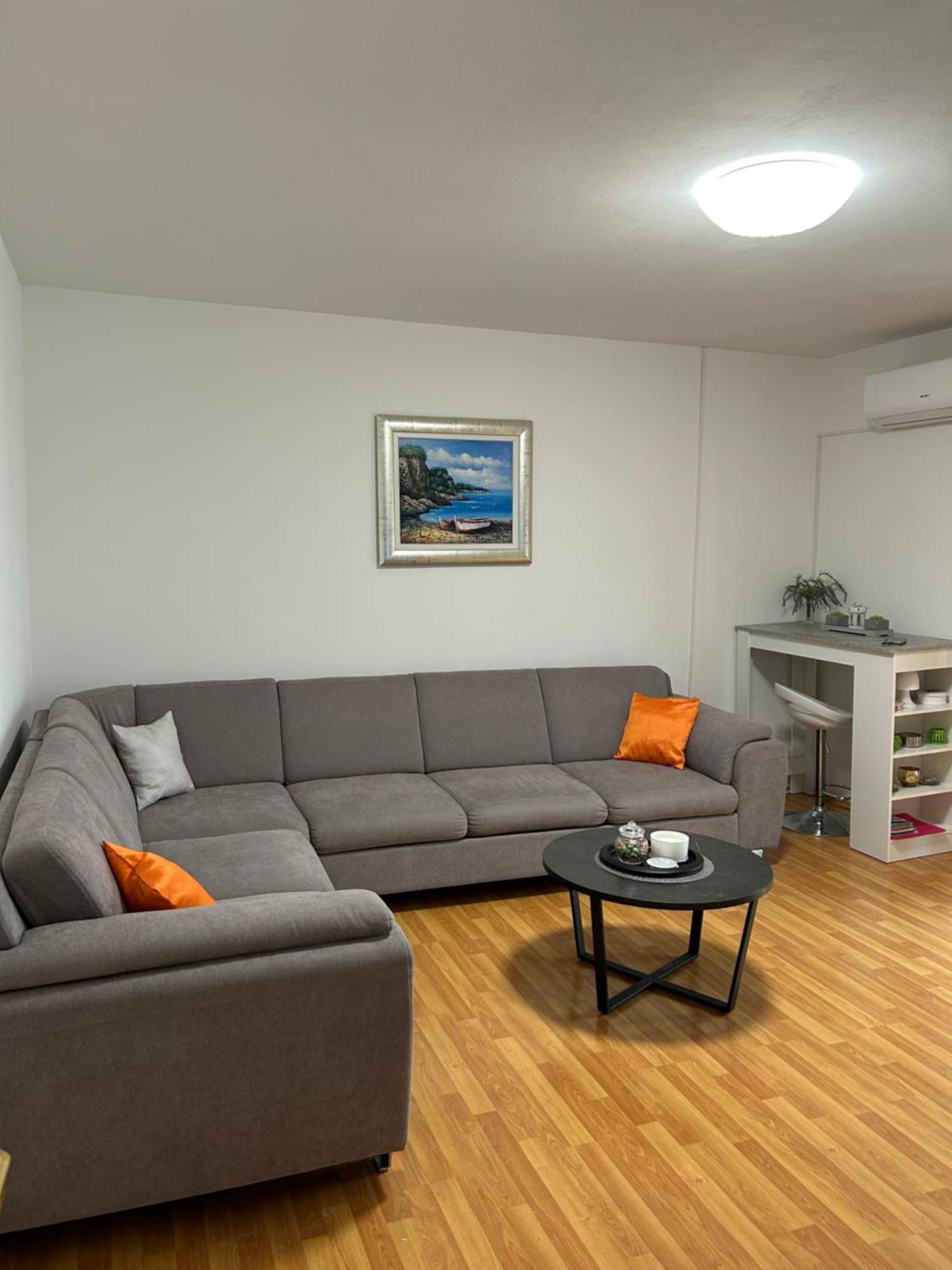 Garden Apartment Dina With Free Parking スプリト エクステリア 写真